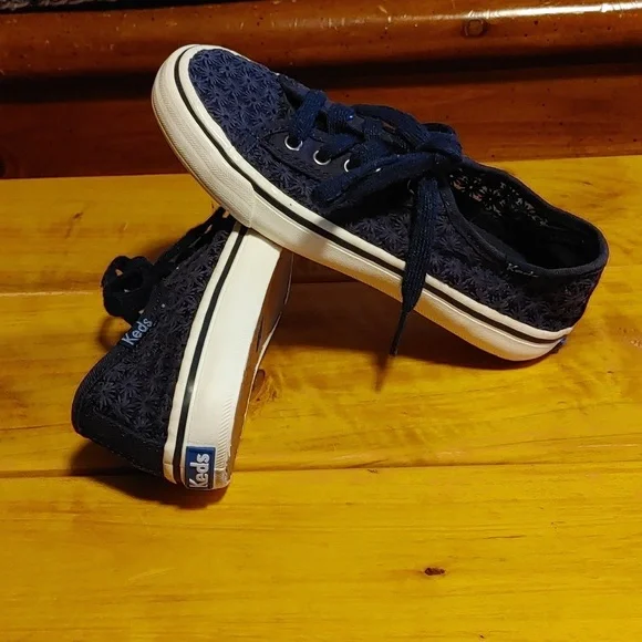 💚GIRL'S KEDS RUNNING SHOES - Picture 5 of 10